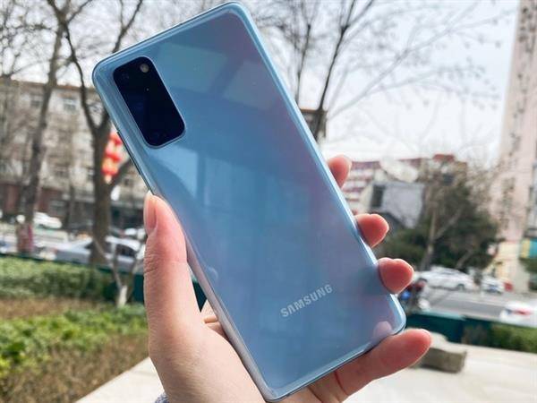 目前三星那款手机最好(三星手机最值得买的型号)-第2张图片 目前三星那款手机最好(三星手机最值得买的型号)-第2张图片