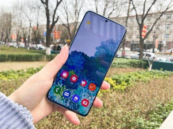 目前三星那款手机最好(三星手机最值得买的型号)-第1张图片 目前三星那款手机最好(三星手机最值得买的型号)-第1张图片